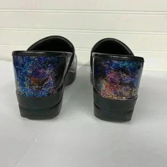 Dansko Multicolored Metallic Clogs size 38 - Picture 4 of 7